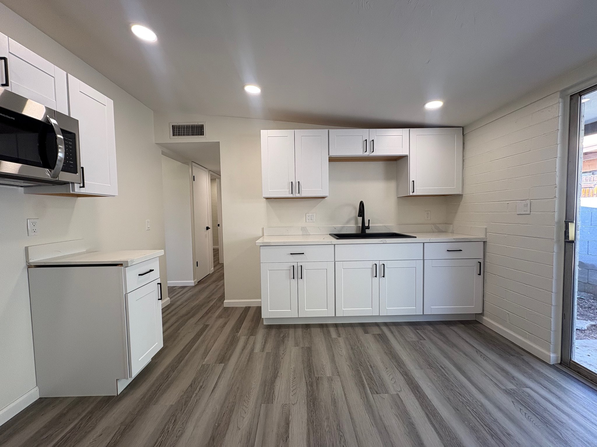 Tucson Apartment: 1508 East Adelaide Drive