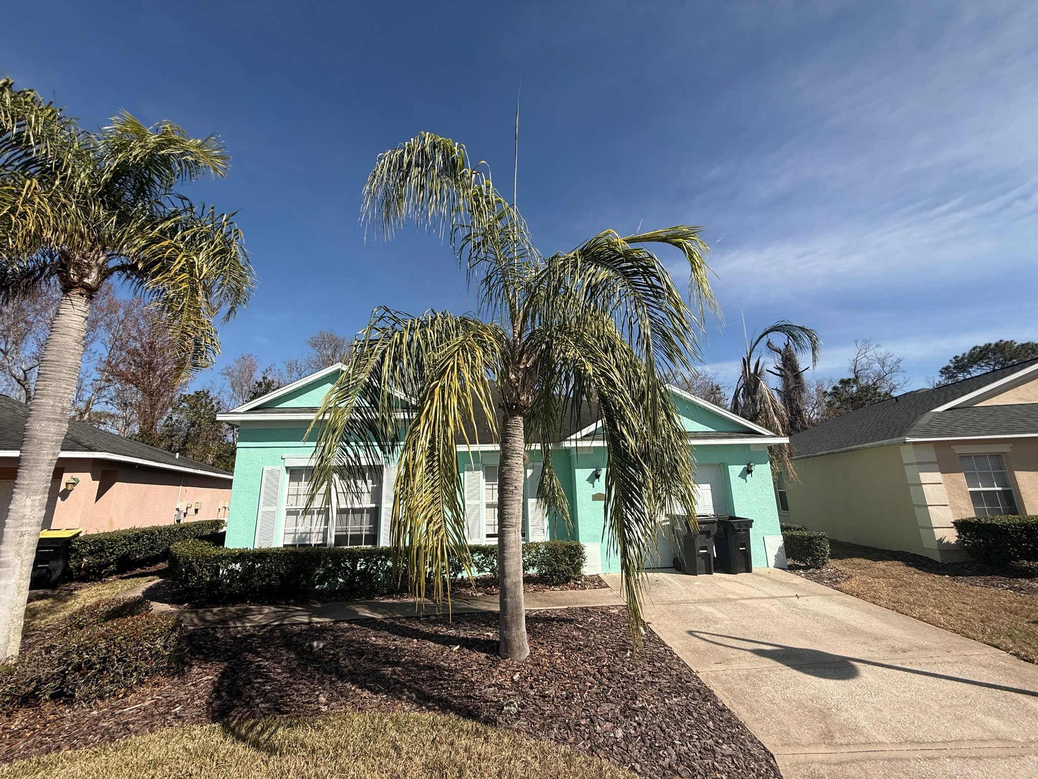 Davenport House: 202 Reserve Dr