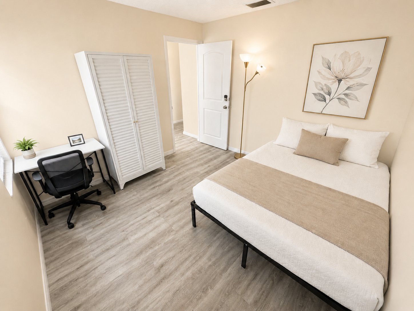 Sarasota Single Room: 2381 Leon Ave