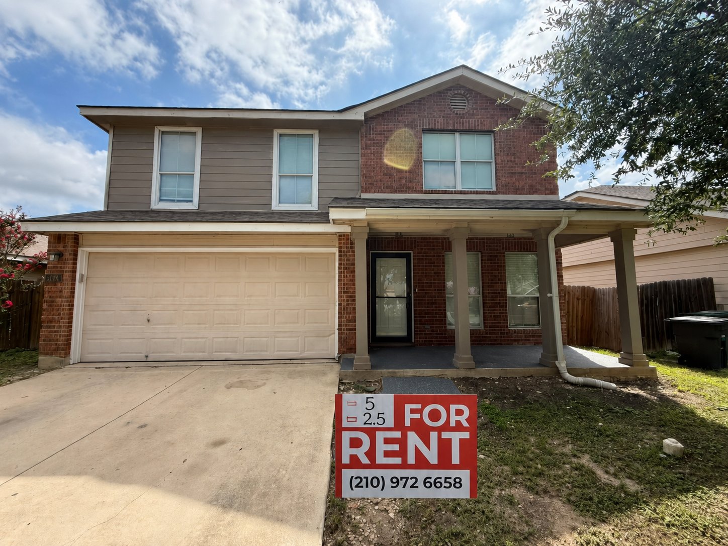 San Antonio House: 418 Golden Walk
