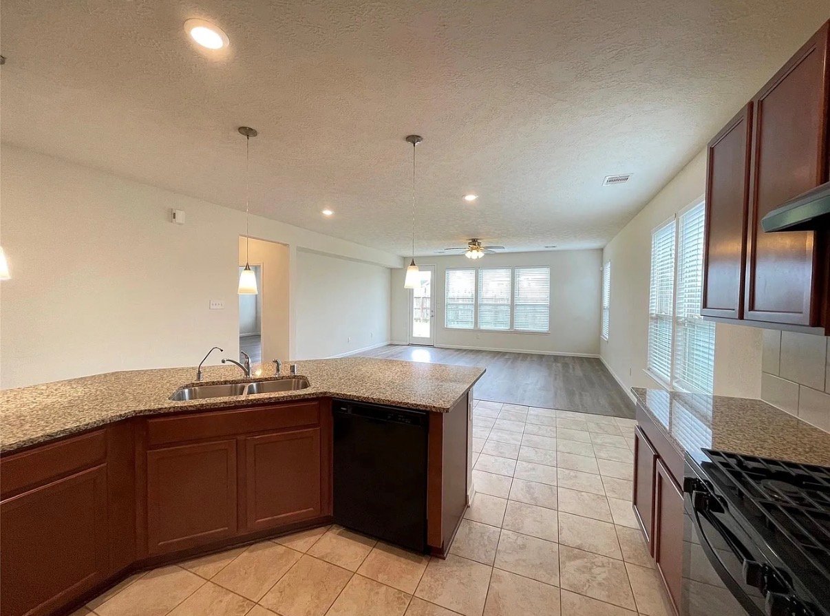 Katy House: 28519 Willow Orchard Ln
