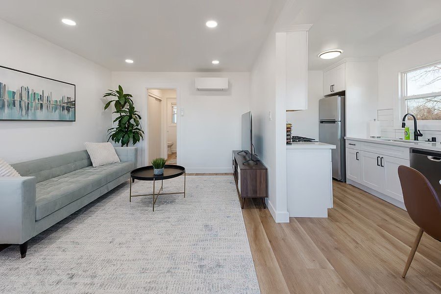 Sacramento Multiplex: 3324 V St