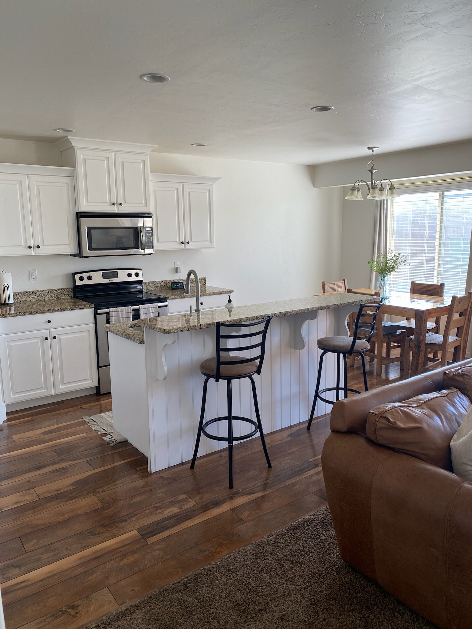 Salem Townhome: 589 N 150 E