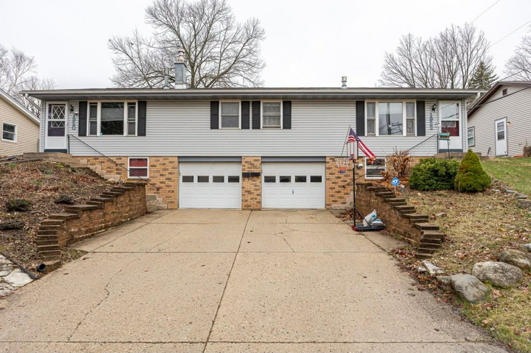West Bend Townhome: 1920 Woodlawn Ave