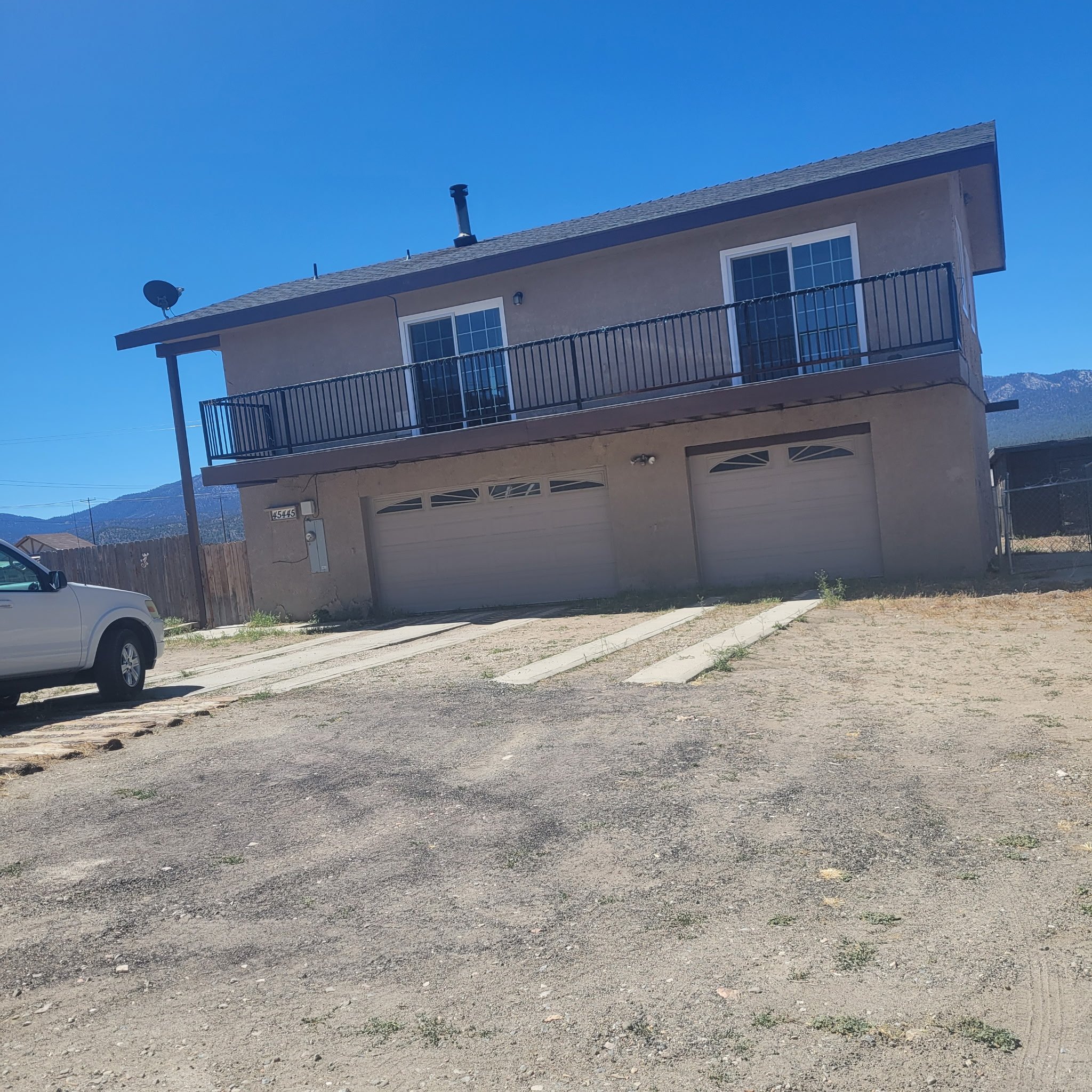 big bear city House: 45445 lucky baldwin ranch road