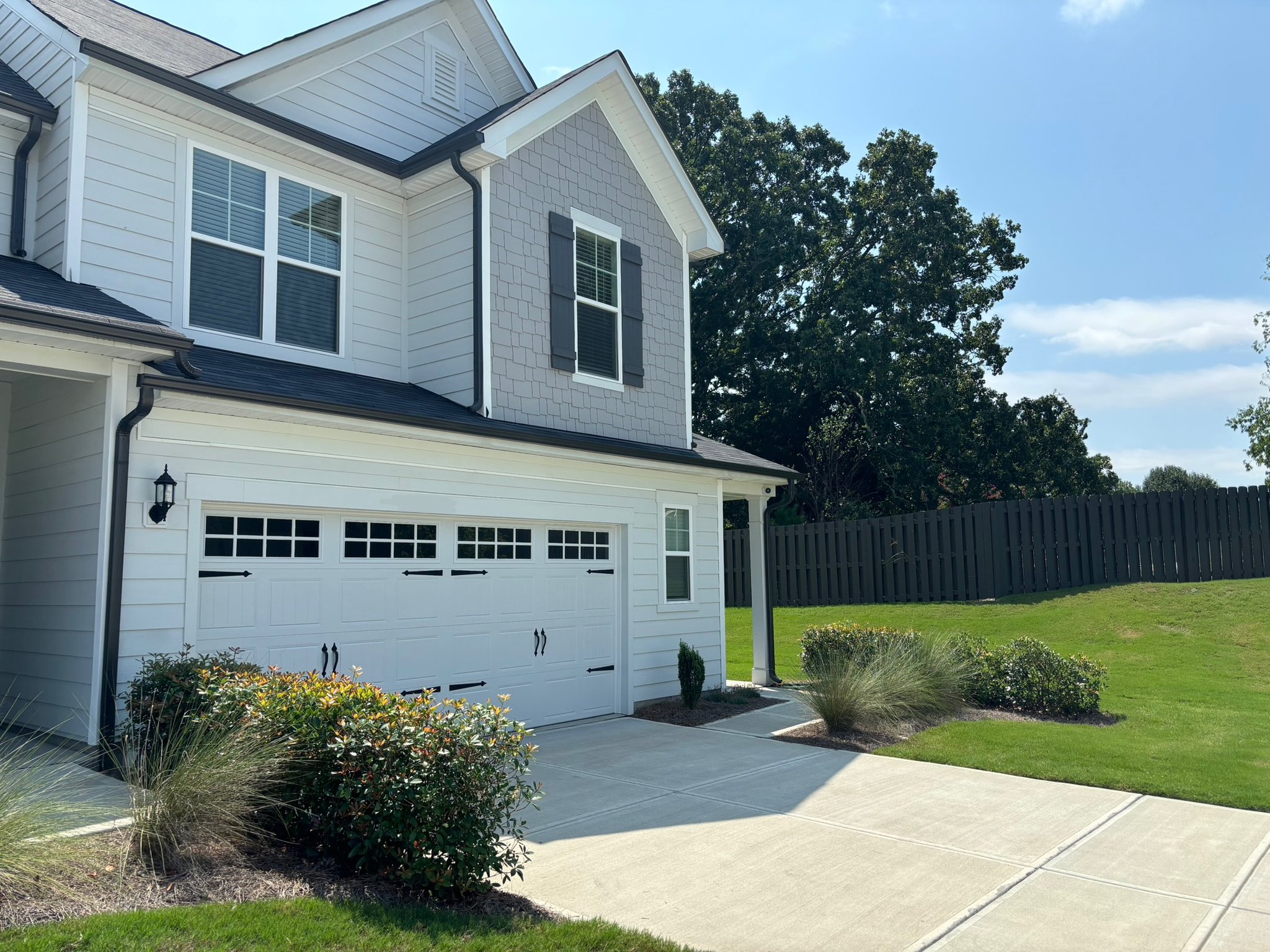 Charlotte Townhome: 13006 Rover St