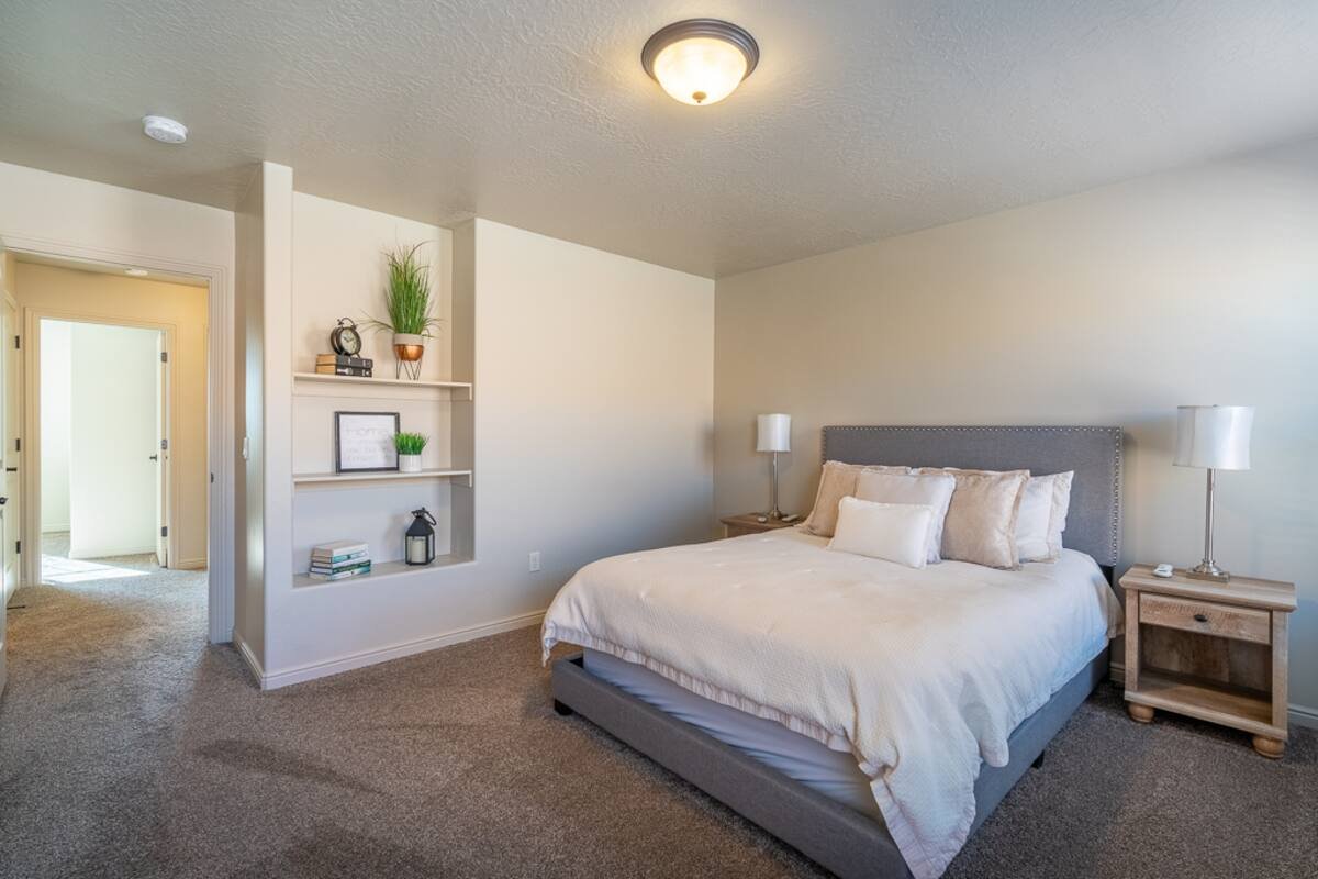 Washington Other: 290 Buena Vista Blvd