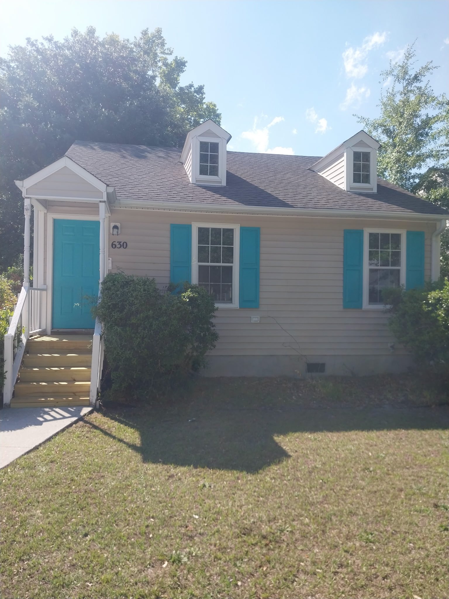 Wilmington House: 630 Varsity Dr