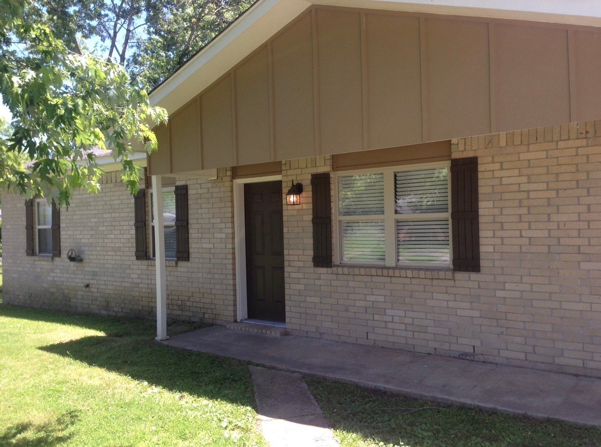 Lavaca House: 1312 Kim Cir