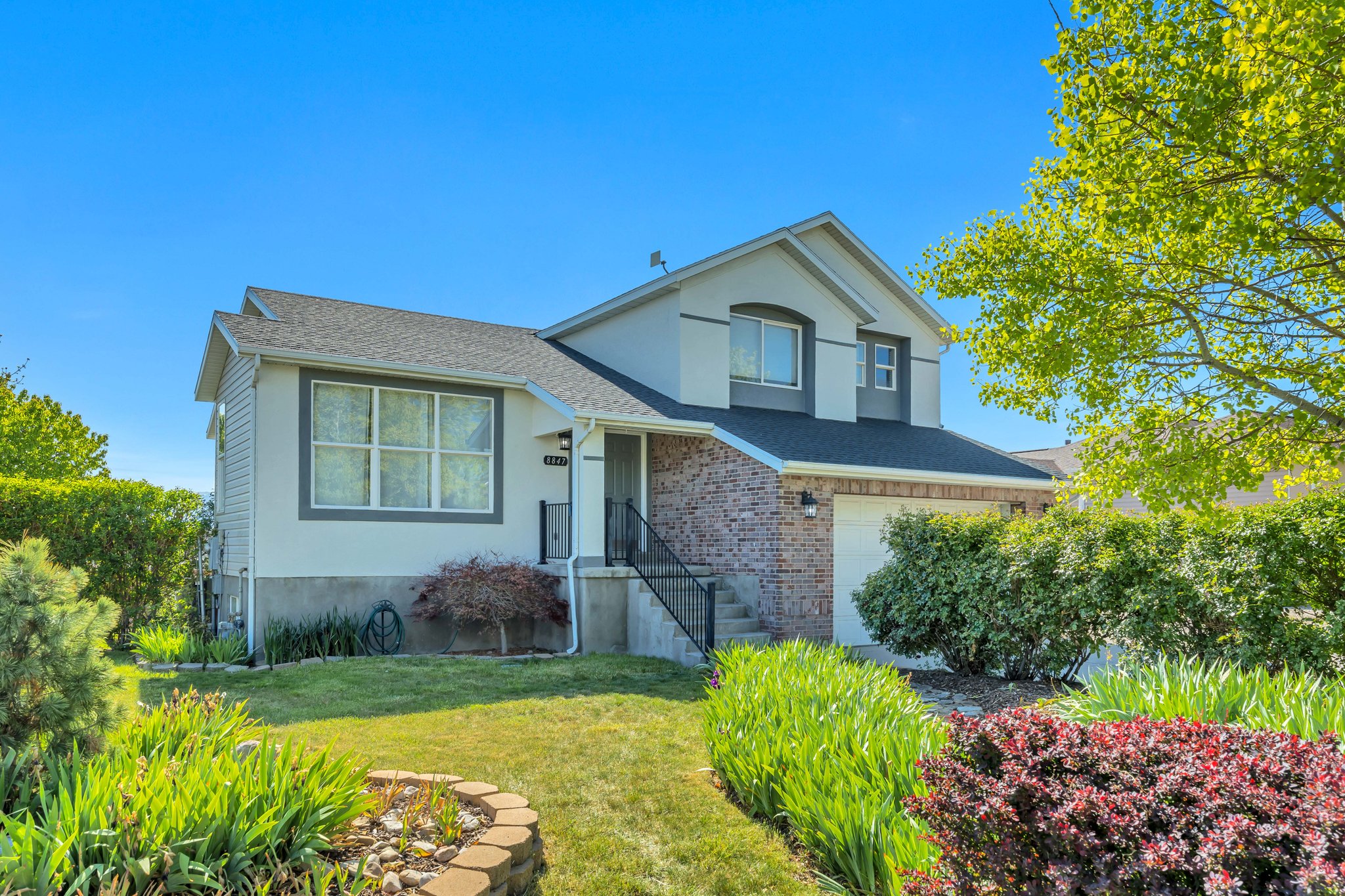 West Jordan House: 8847 Mountain Vista
