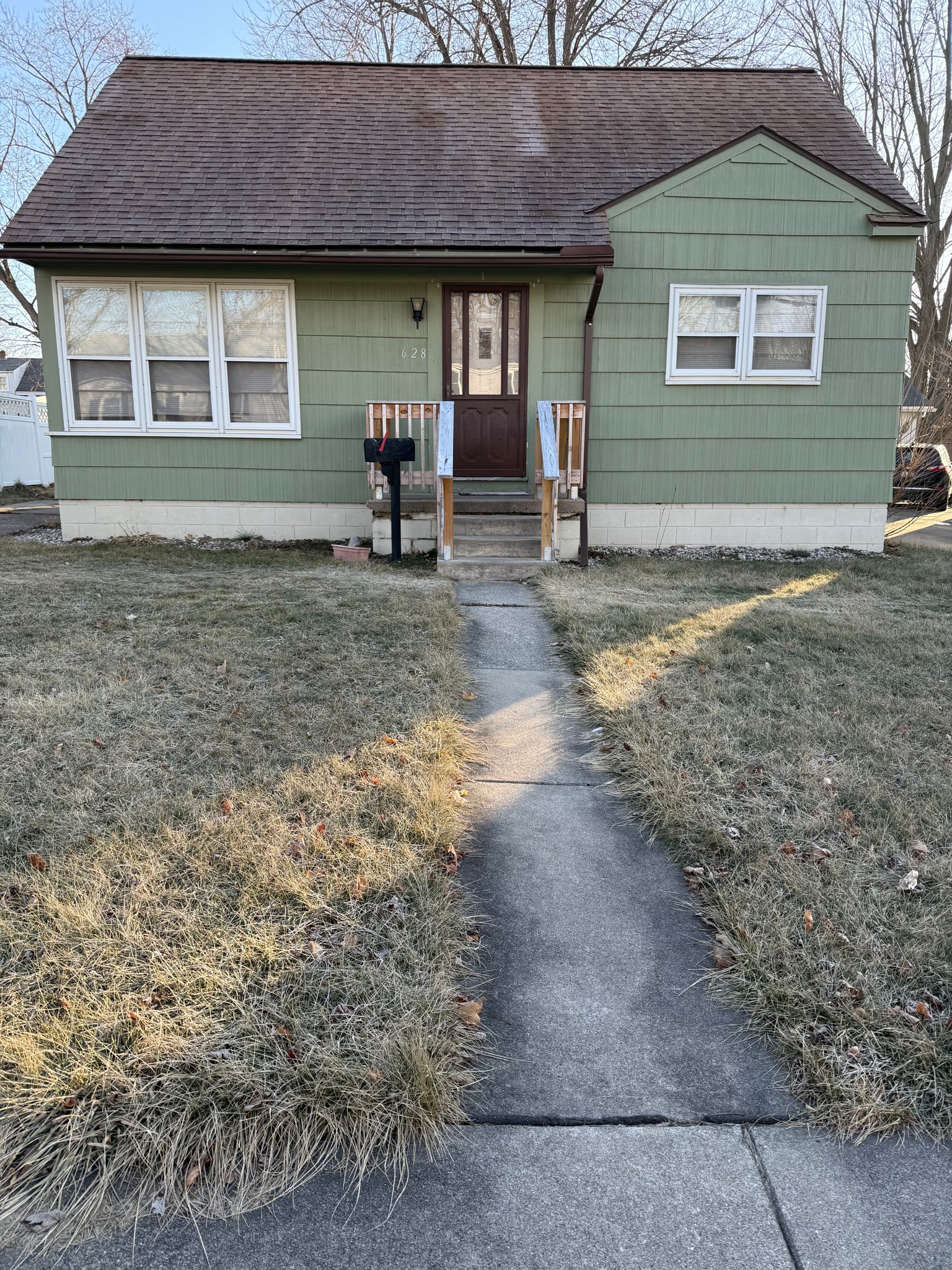 Adrian House: 628 Lenawee St.