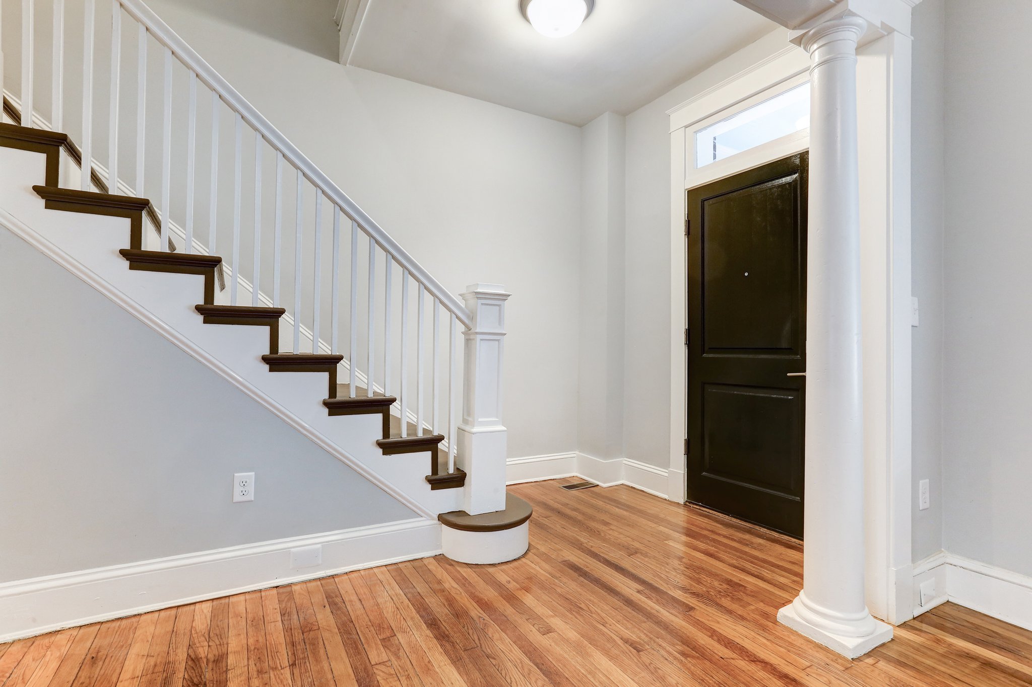 Richmond House: 421 Chimborazo Blvd