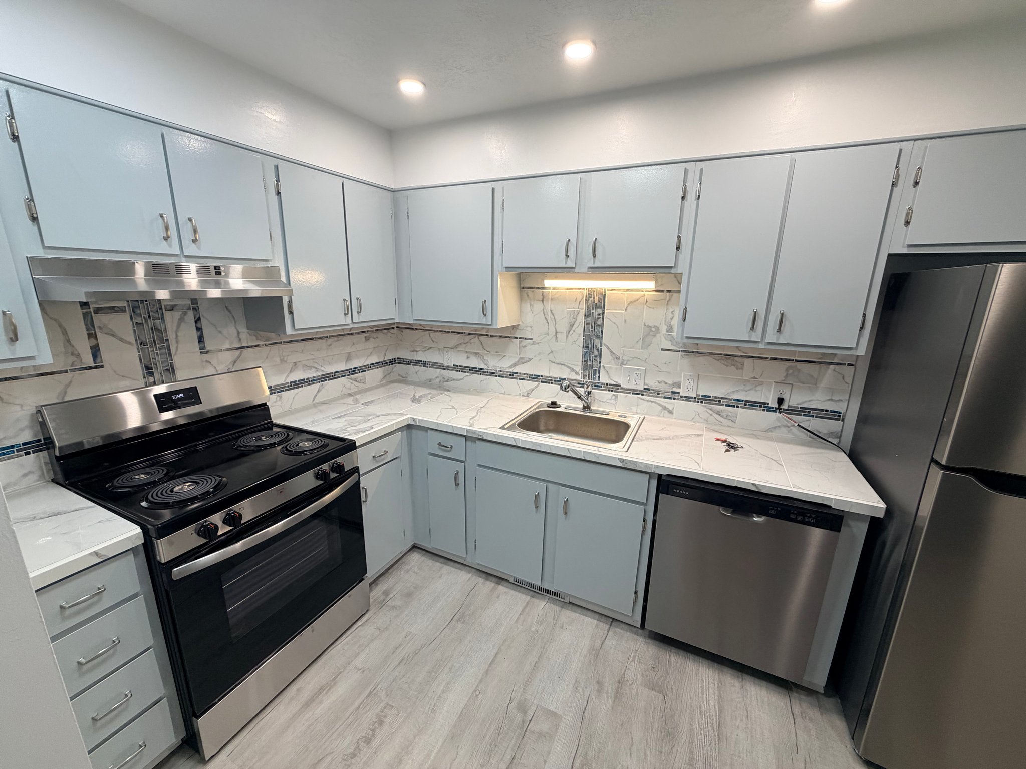 Ogden Apartment: 2360 Jefferson Ave