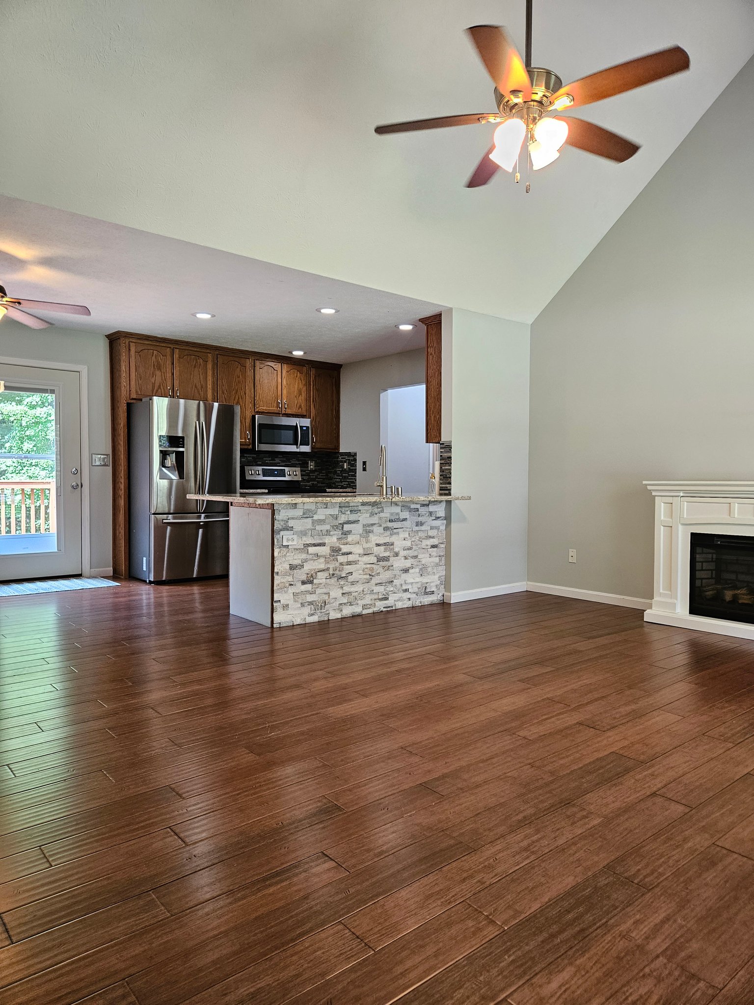 Brandenburg House: 70 Strawberry Circle