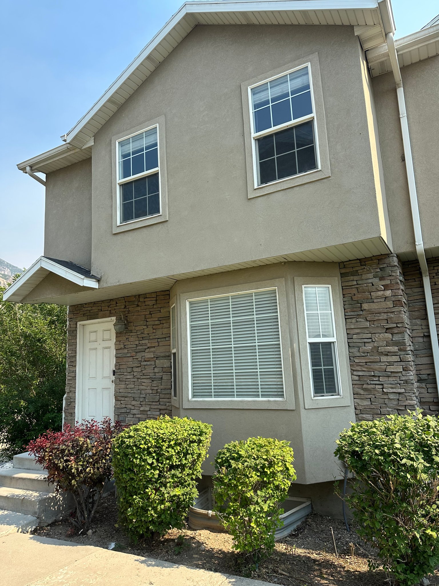Provo Townhome: 1606 E 1350 S, Provo UT