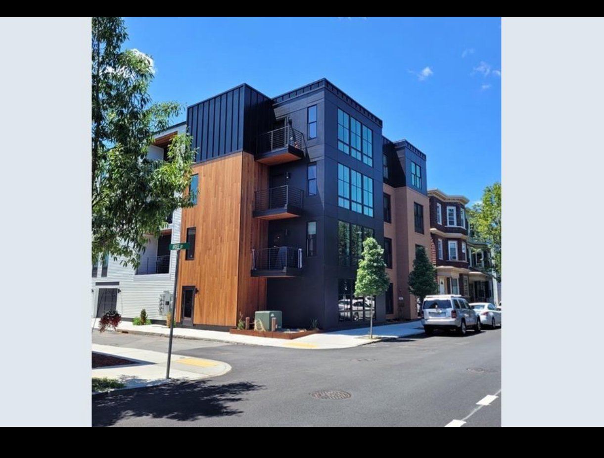 Boston Condo: 347 Maverick St