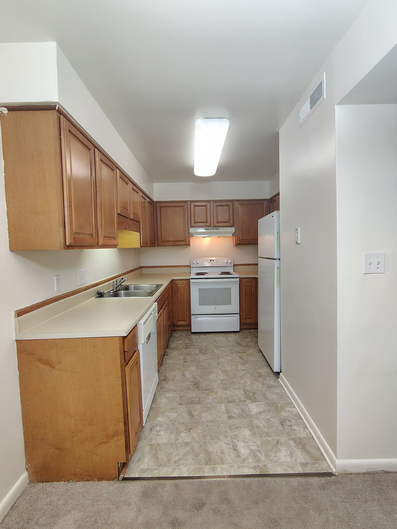 Lynchburg Apartment: 600 Reusens Rd