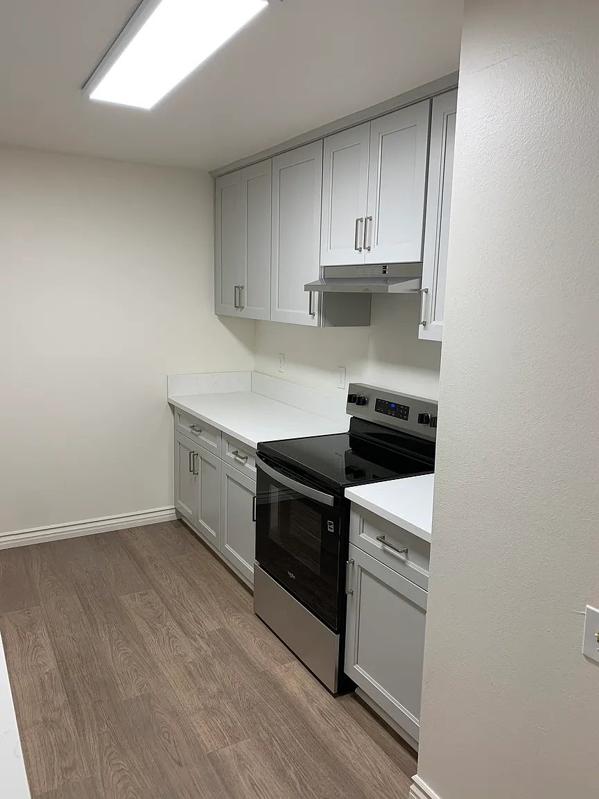 Placentia Condo: 212 S Kraemer Blvd