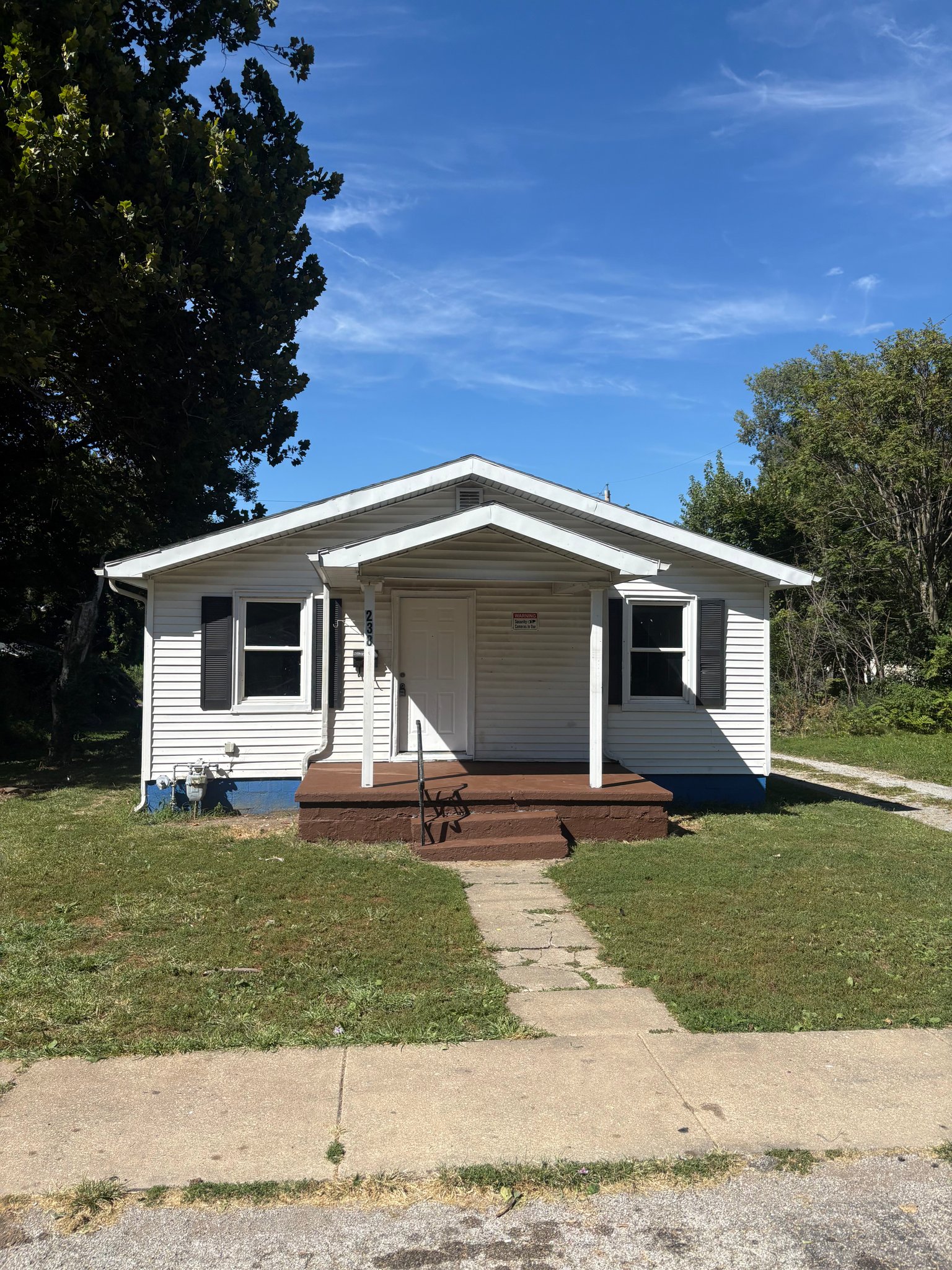 Decatur House: 238 W Peoria