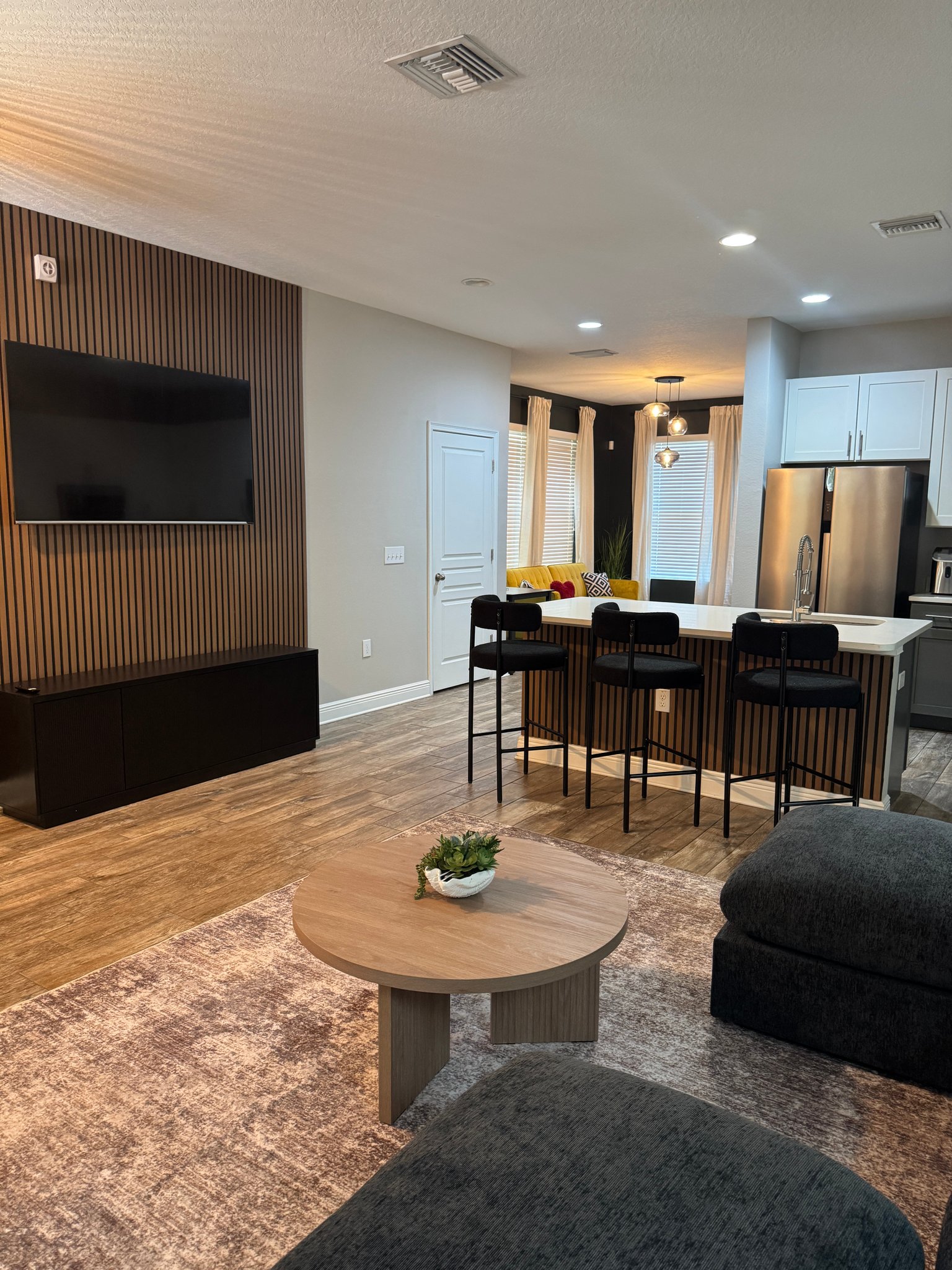 Tampa House: 2126 W Spruce St