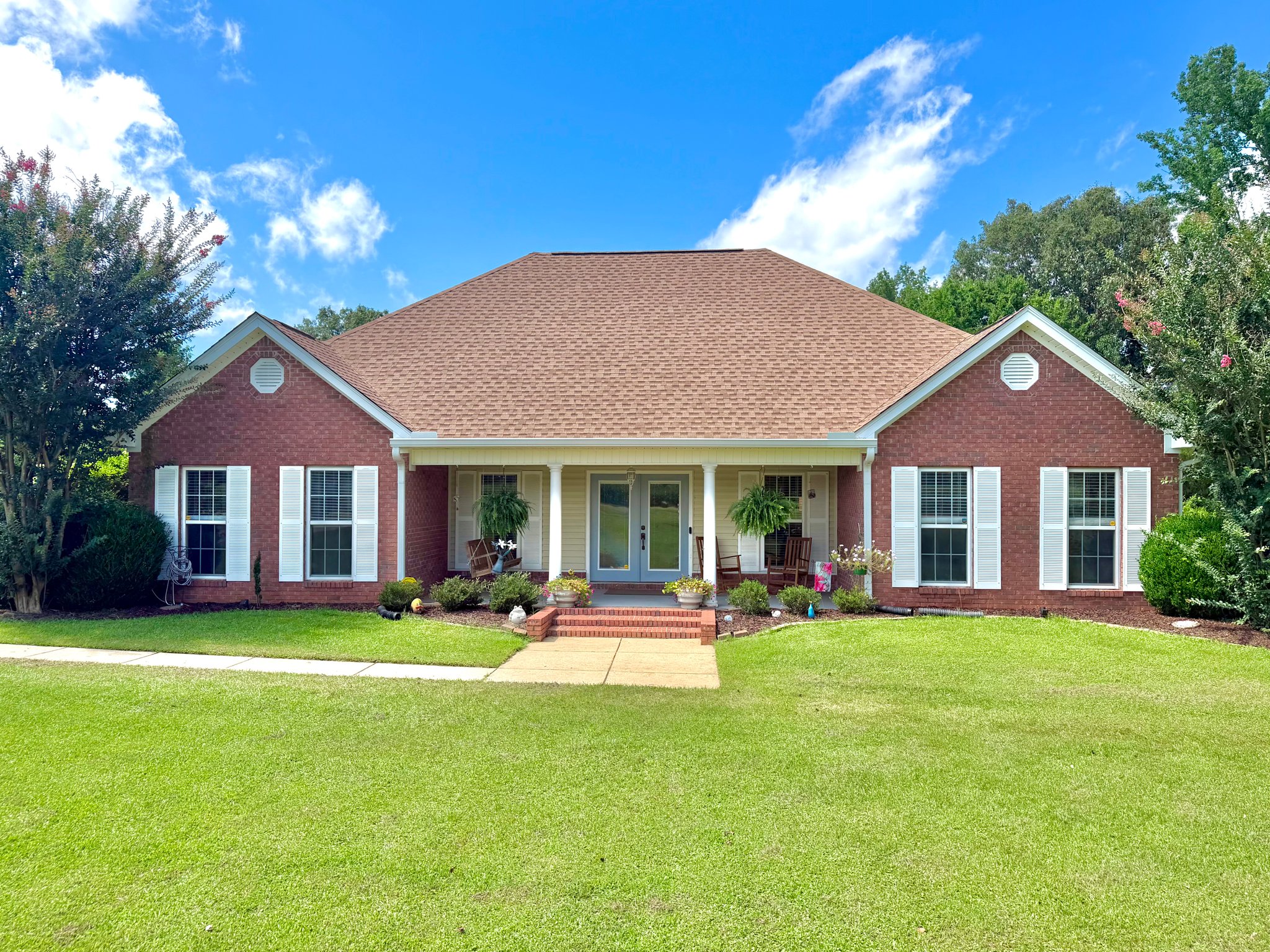Columbus House: 961 Phillips Hill Road