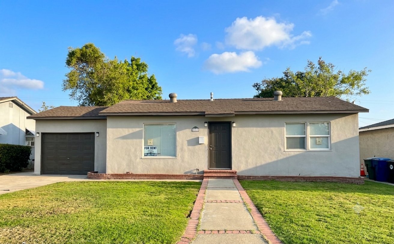 San Bernardino House: 4667 N Mayfield Ave
