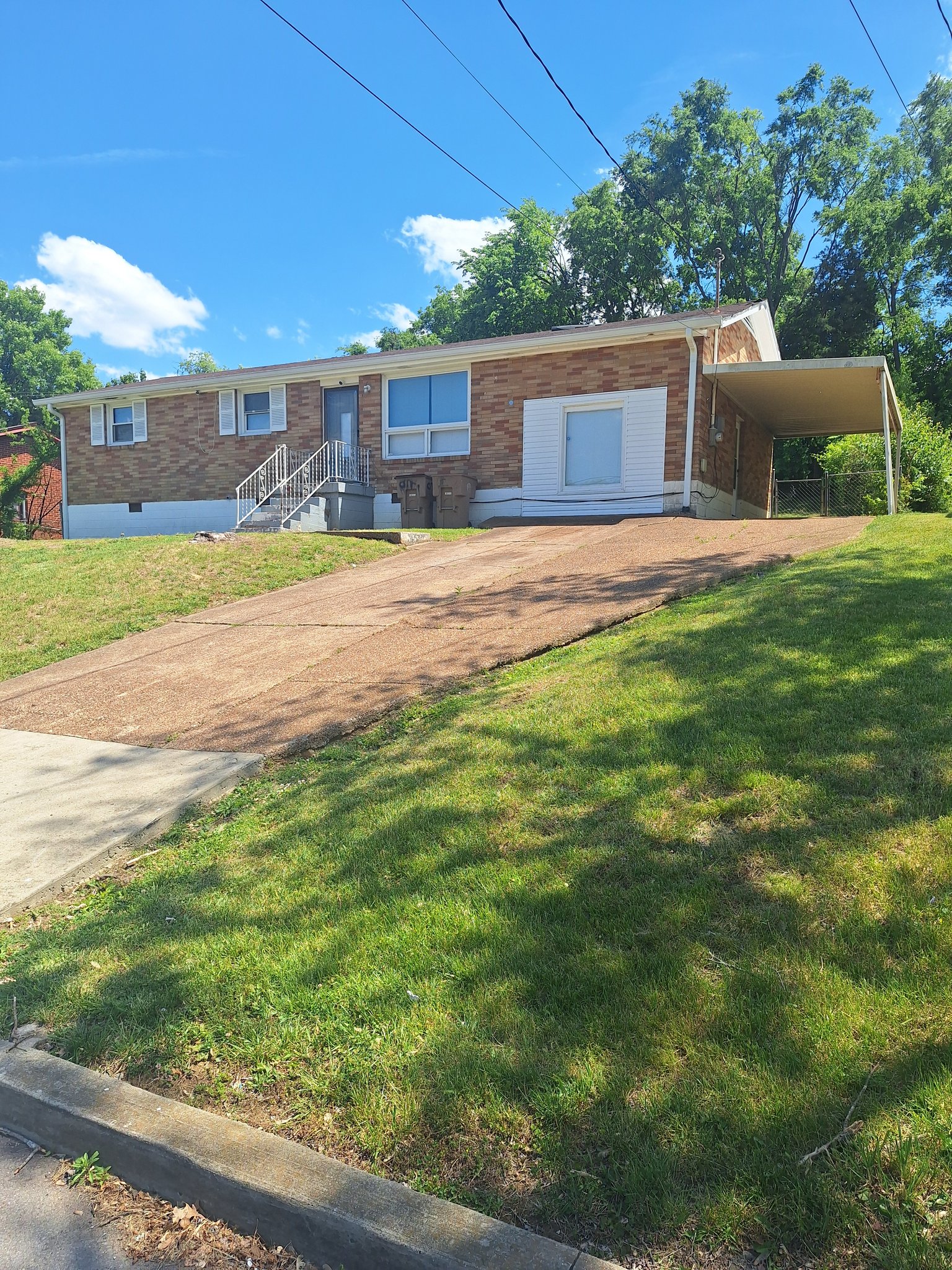 Nashville House: 3230 Spears Rd