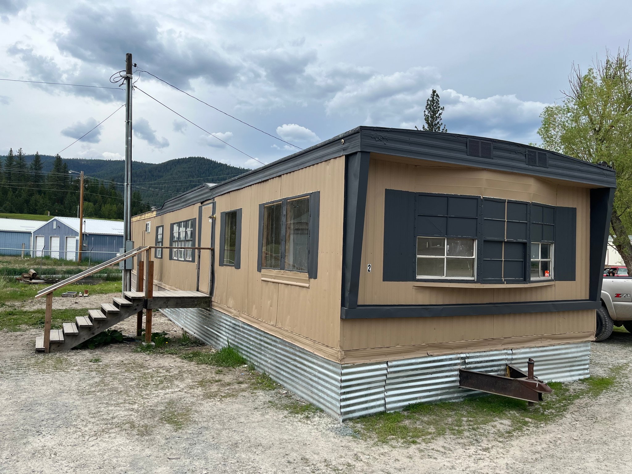 Saint Regis House: 1130 HWY 135