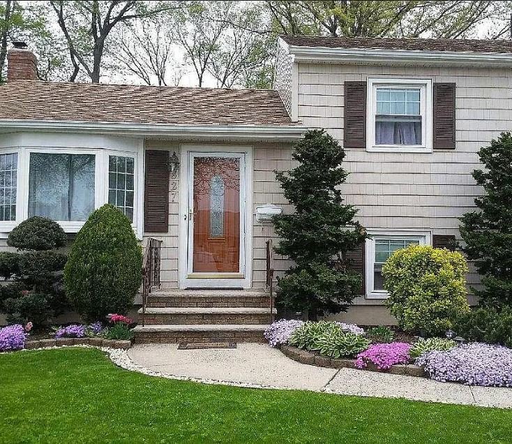 Union House: 827 Savitt Pl