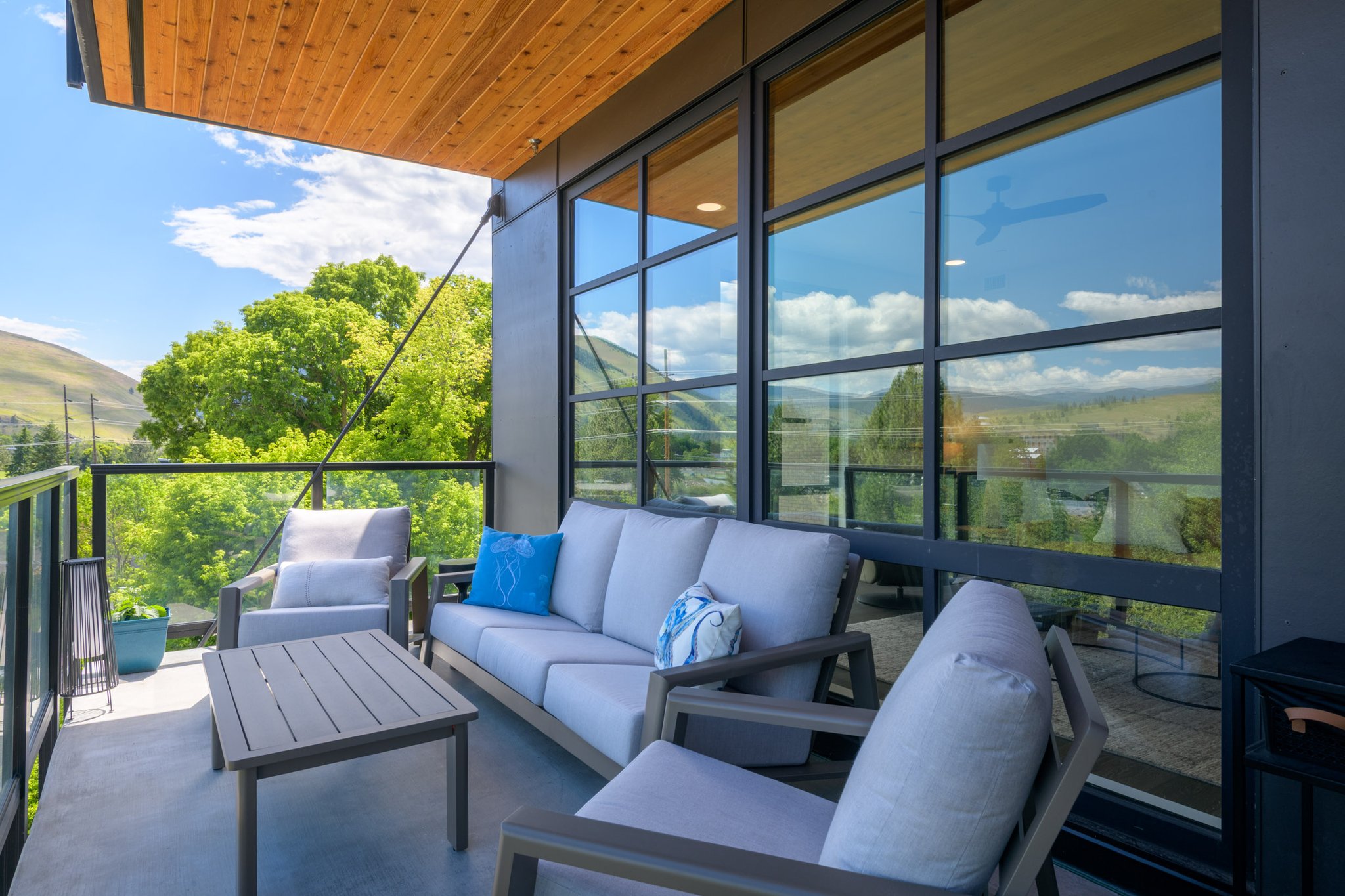 Missoula Condo: 265 S 4th St E
