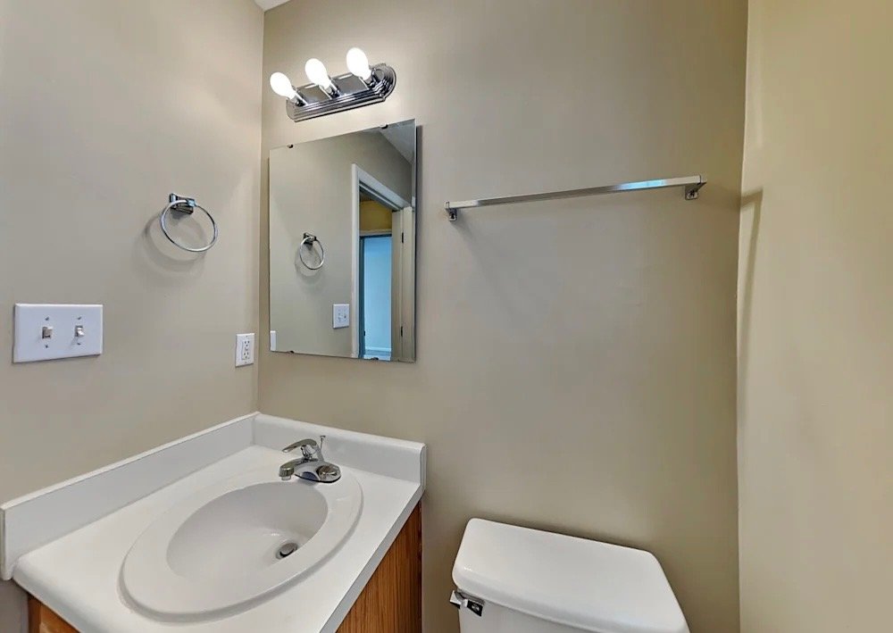 Raleigh House: 7517 Thebes Dr