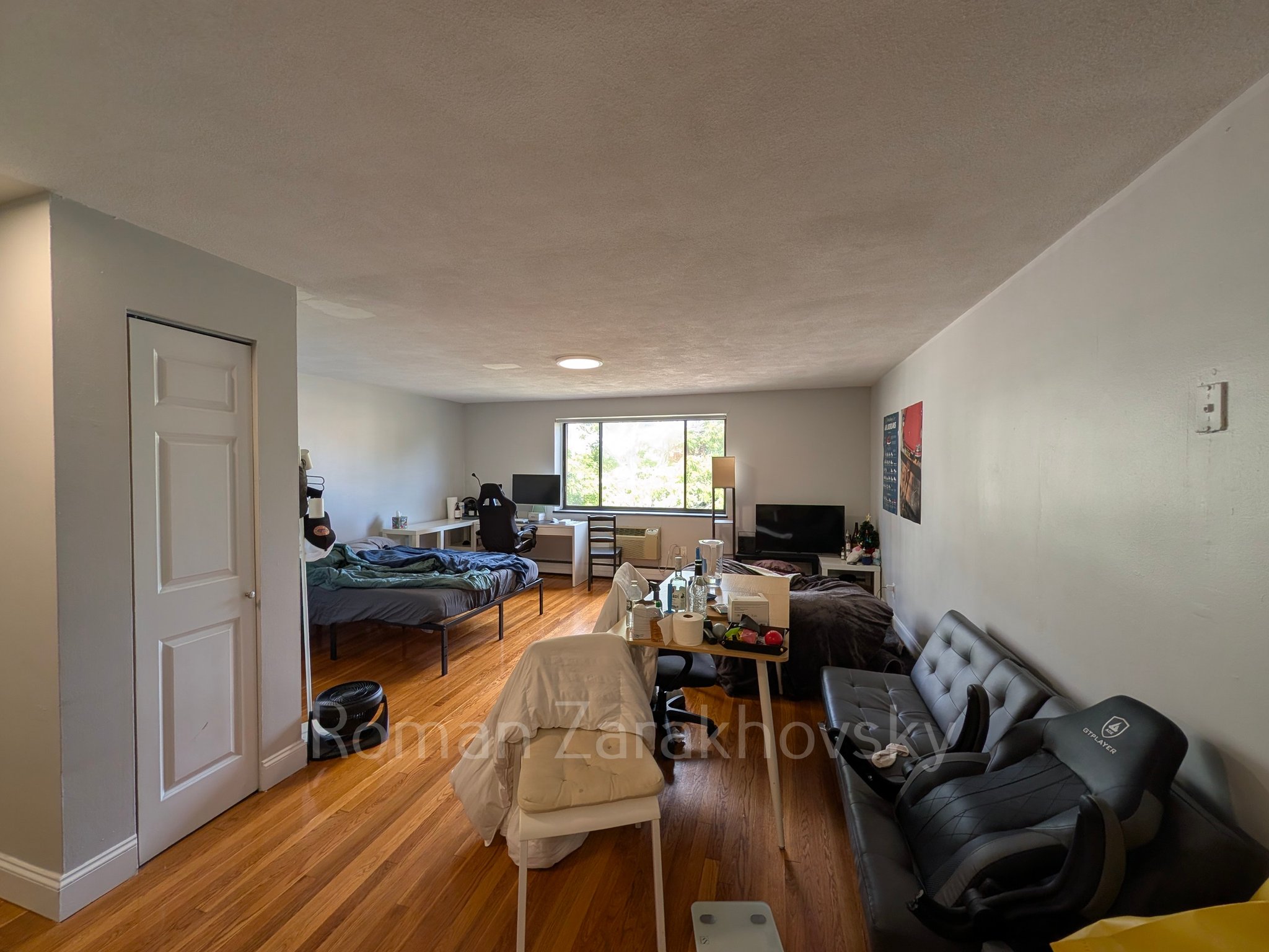 Brookline Apartment: 226 Babcock St