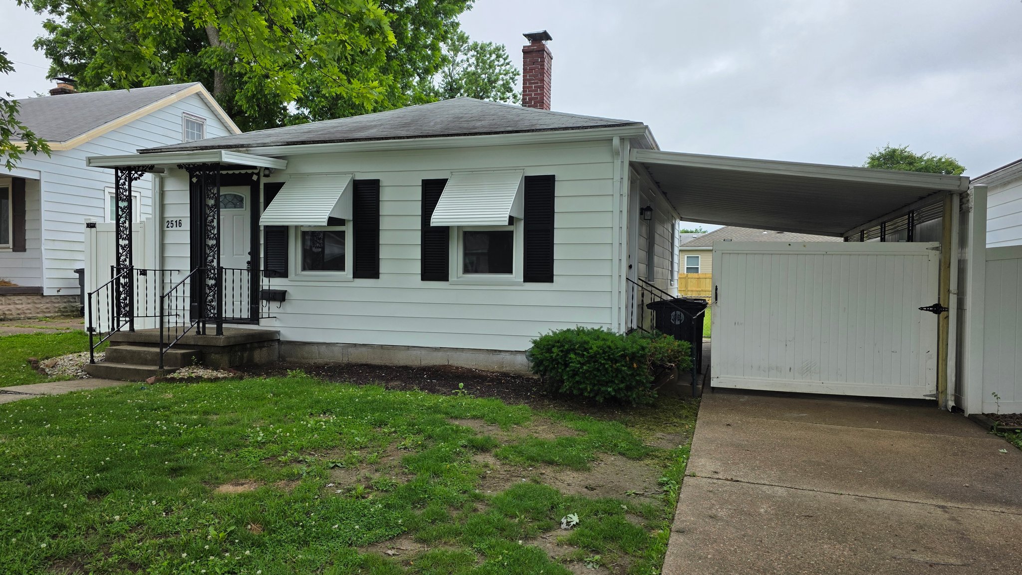 Evansville House: 2516 N Evans