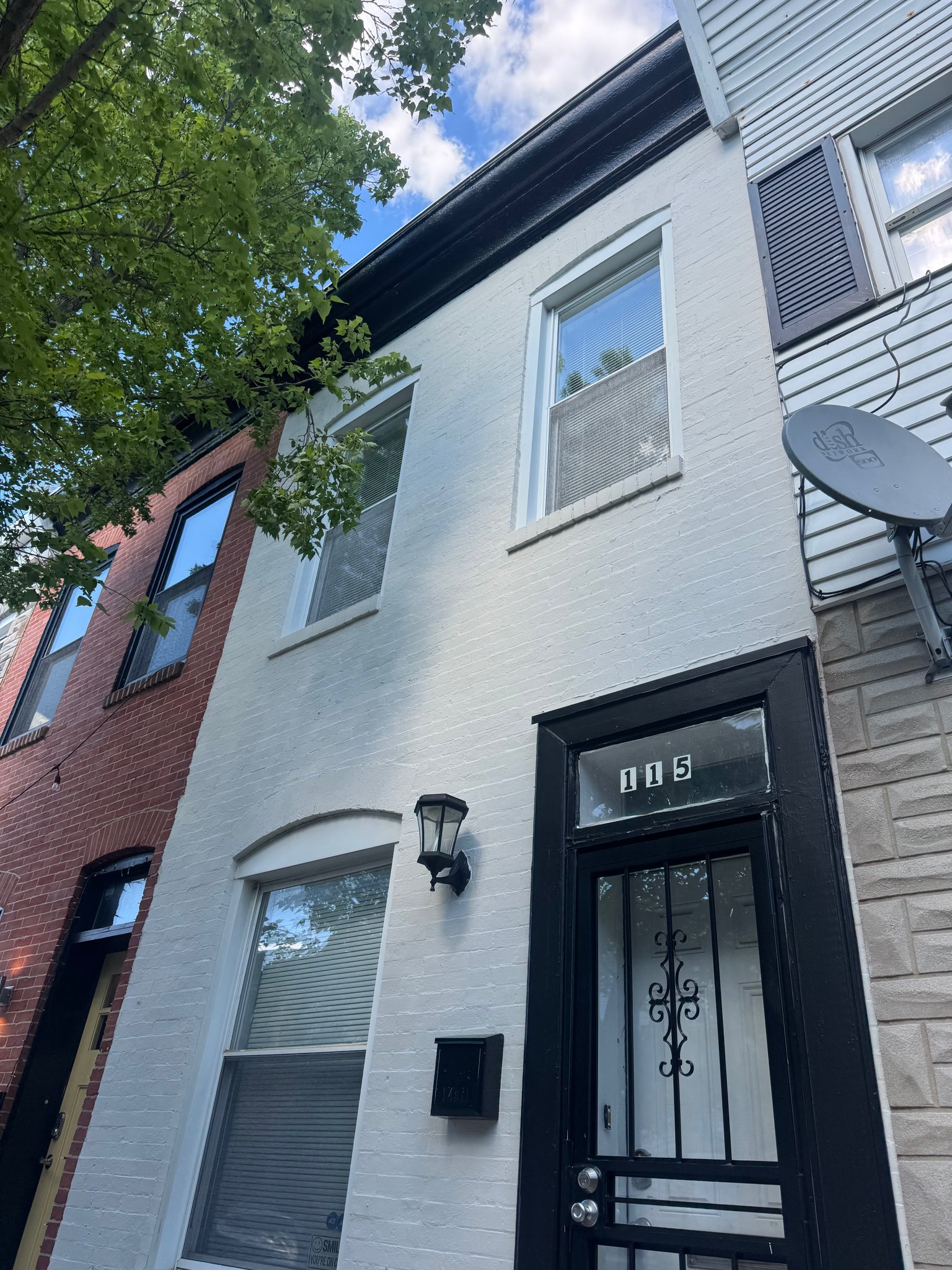 Baltimore Townhome: 115 N Curley St