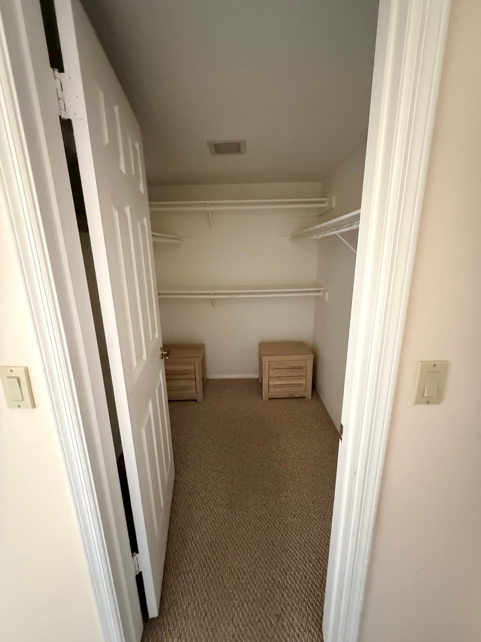 Glendale House: 4335 W Michelle Drive