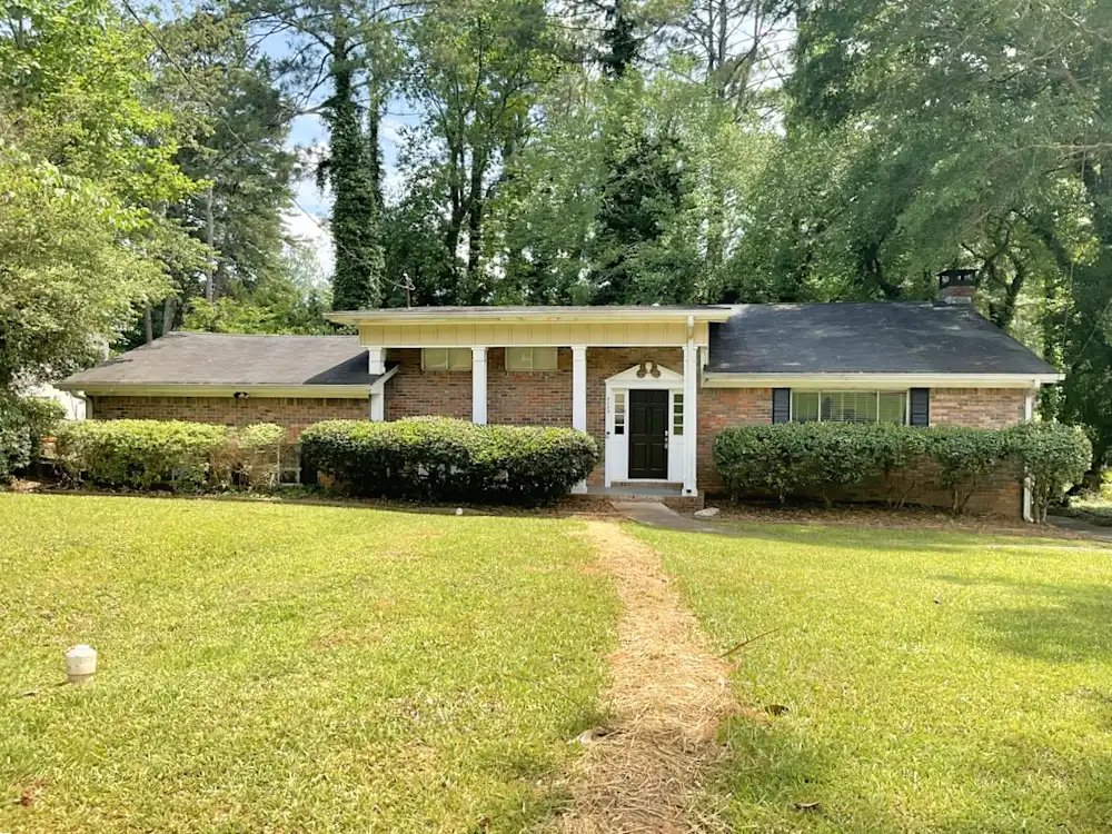 Atlanta House: 4245 Valley Lake Ter