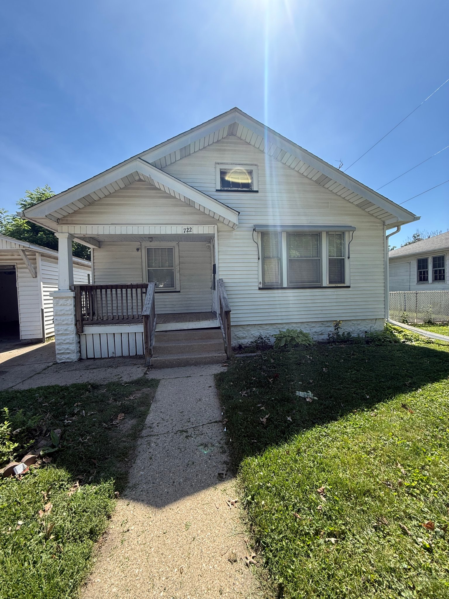 Decatur House: 722 S 16th Street