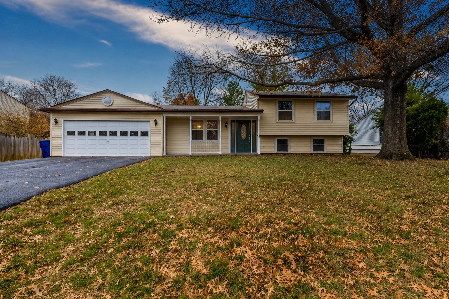 Poolesville House: 19169 Dowden Cir