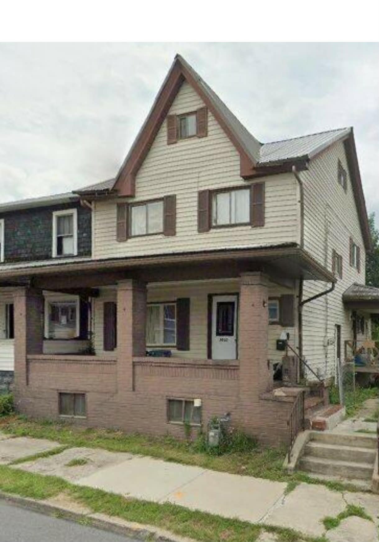 Altoona House: 2010 15th Ave