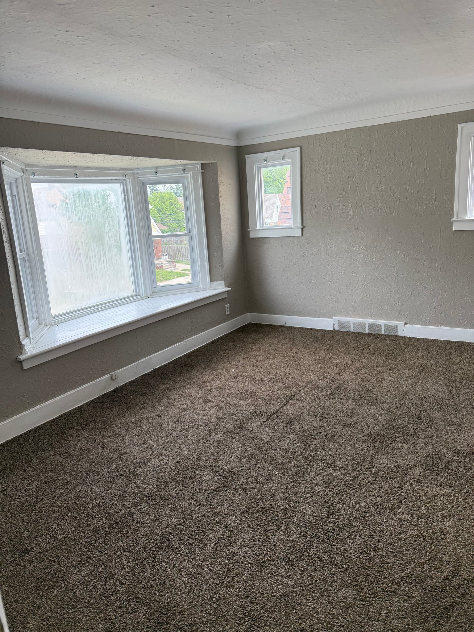 Detroit House: 16728 Woodingham