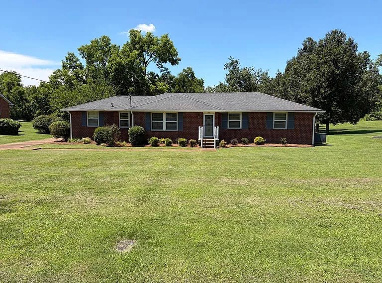 Nashville House: 2921 Knobdale Rd