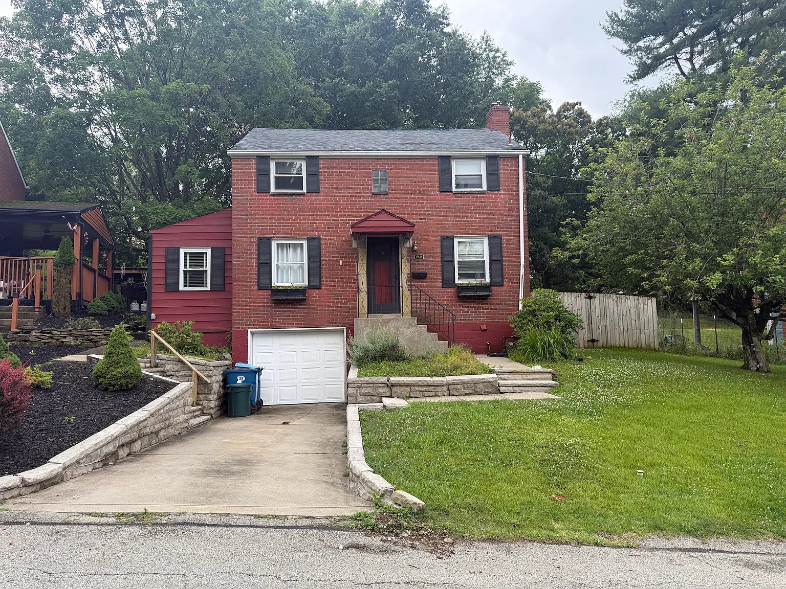 Pittsburgh House: 11831 Joan Dr