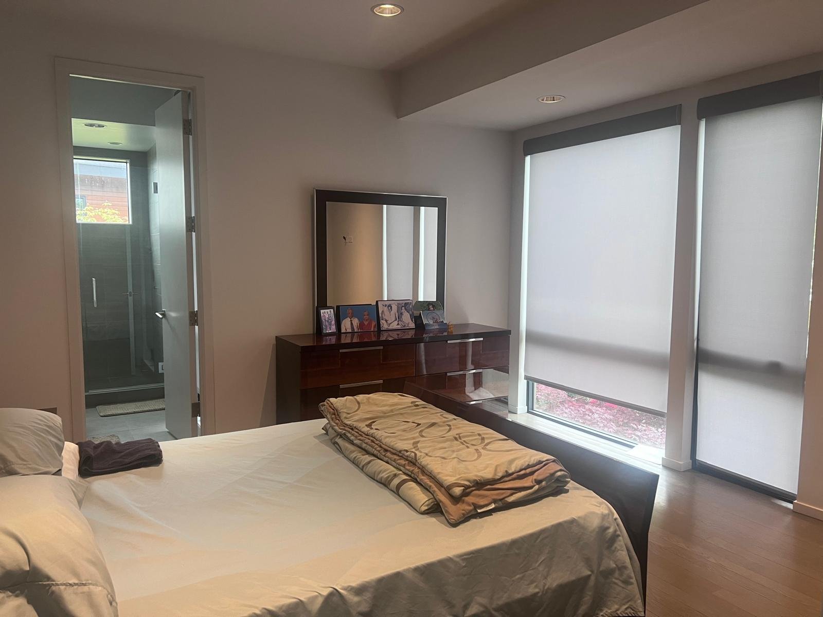 Issaquah Condo: 3062 NE Harrison Dr