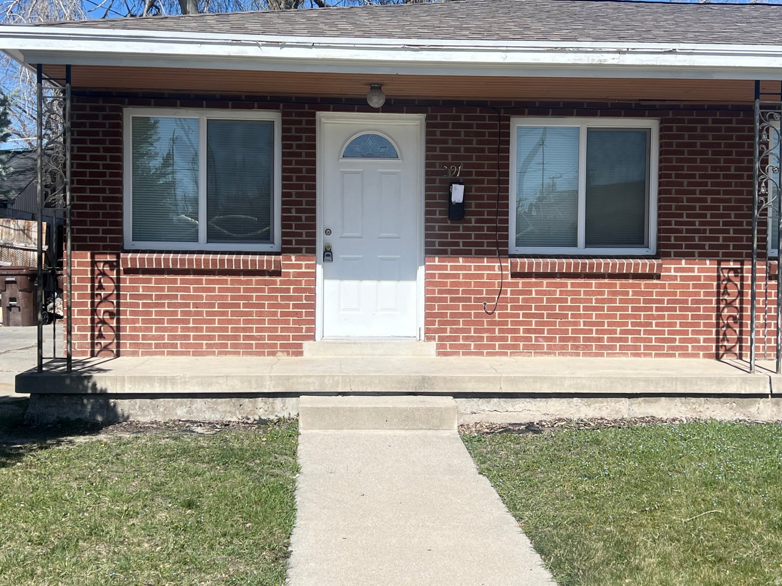 South Salt Lake Single Room: 291 E Welby Ave