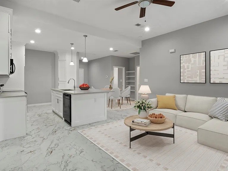 Dallas House: 1542 Caldwell St