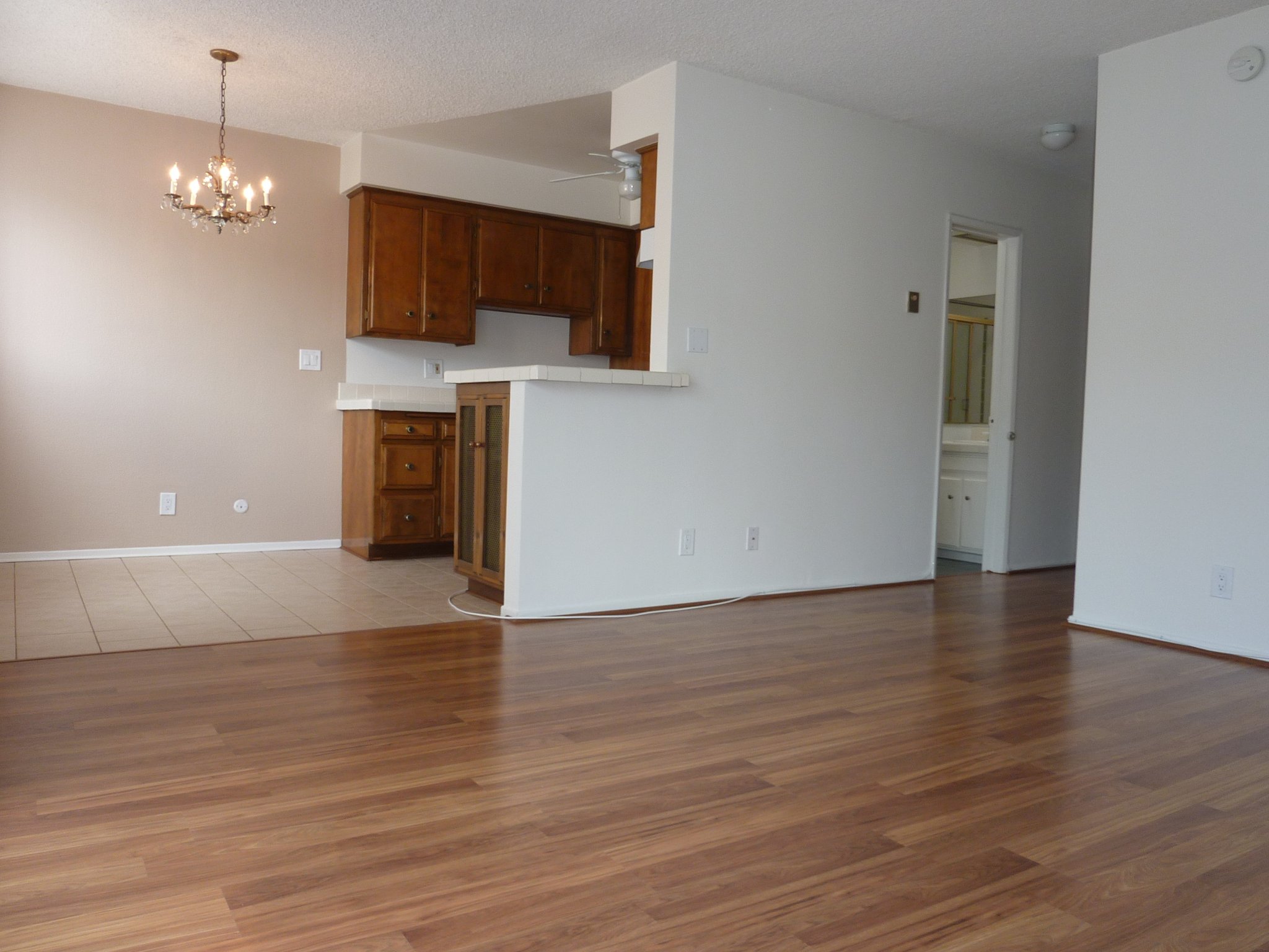 Los Feliz Apartment: 2055 Rodney Drive #307