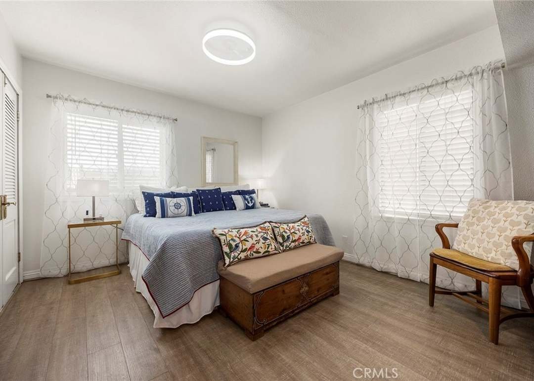 Lakewood House: 4334 Conquista Ave