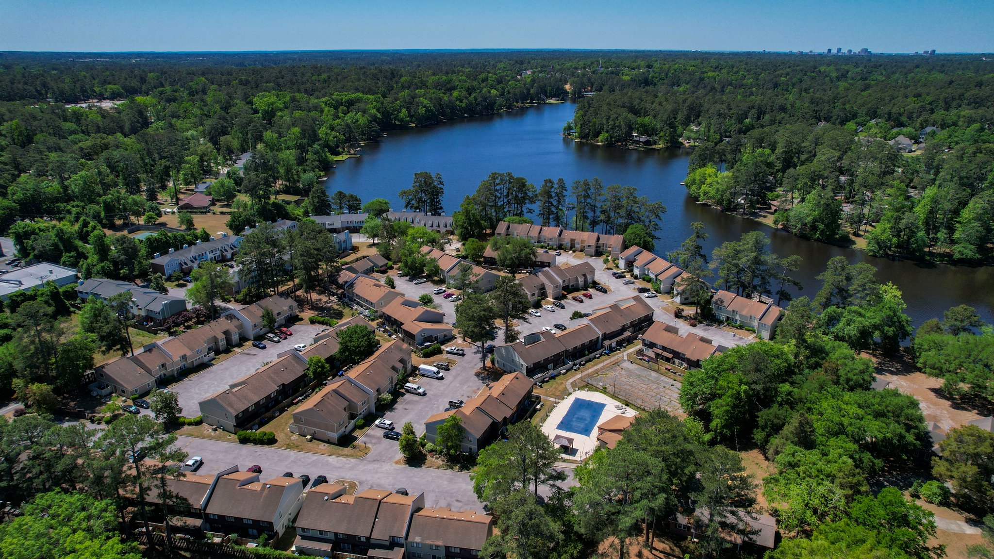 Forest Acres Townhome: 6905 Cleaton RD