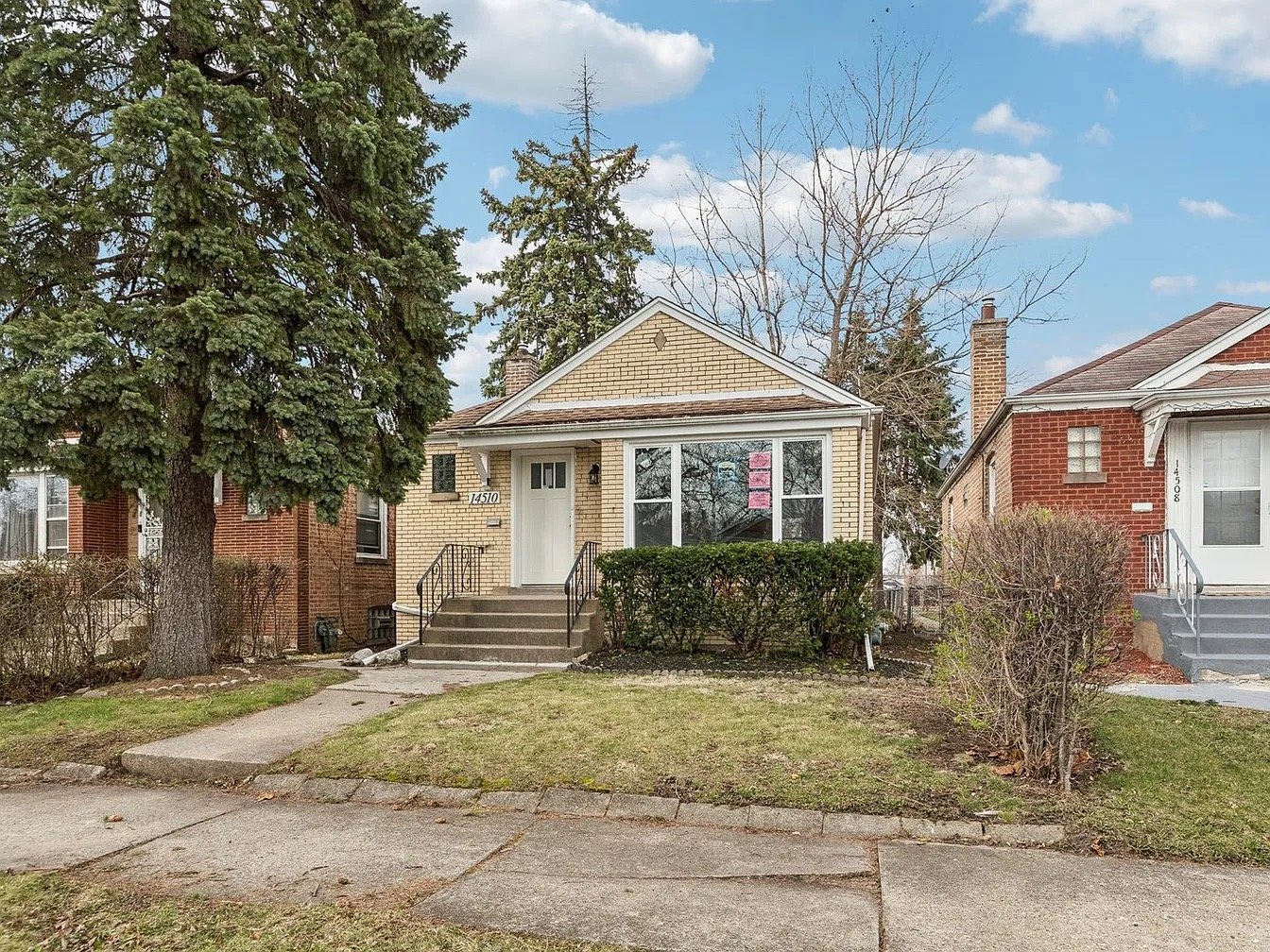 Riverdale House: 14510 S Emerald Ave