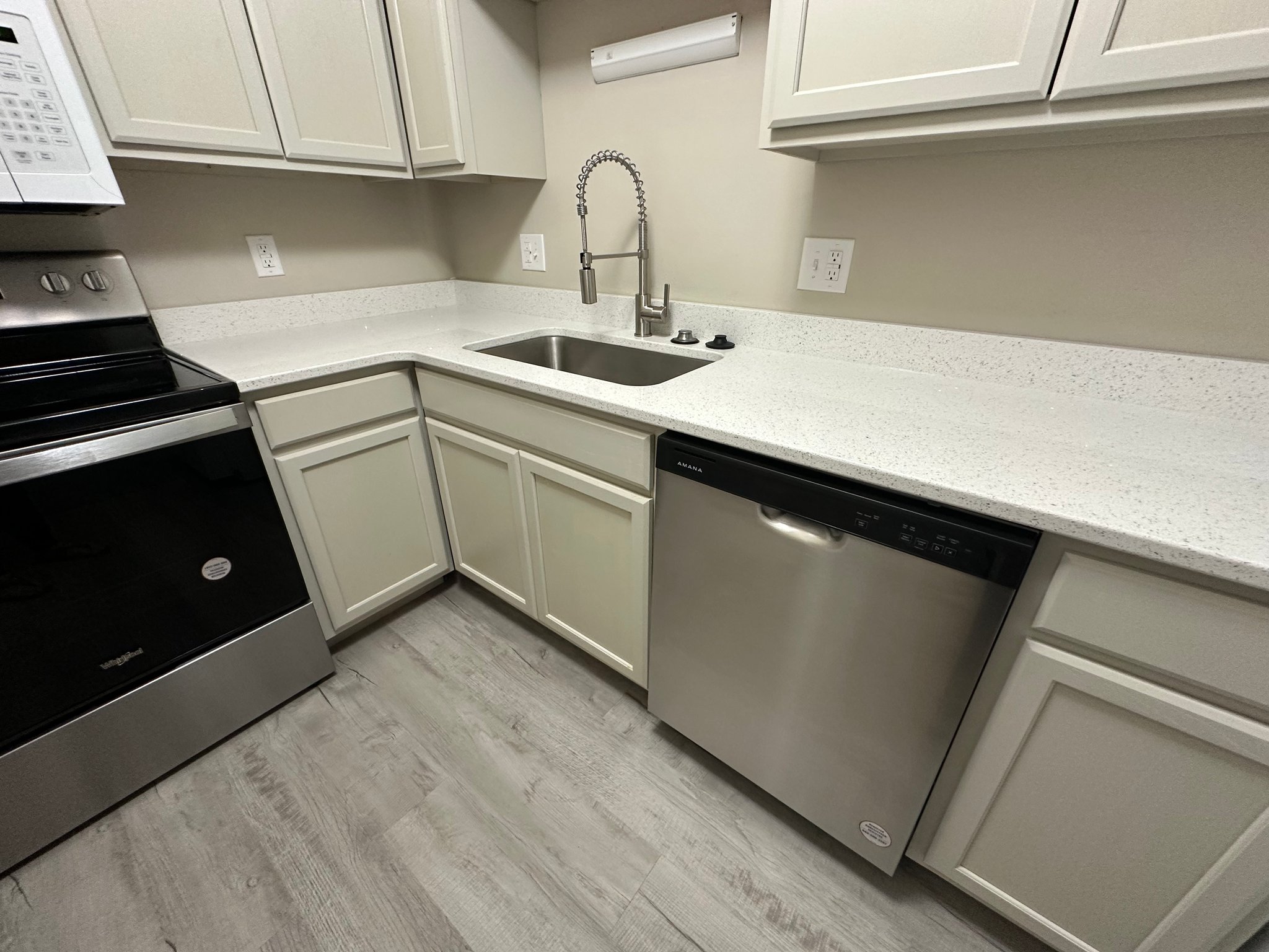 Iowa City Apartment: 321 Finkbine Ln